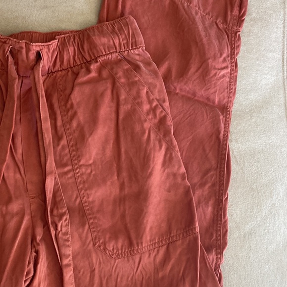 Club Monaco Belted Pull-on Pant size 6 - Picture 2 of 8